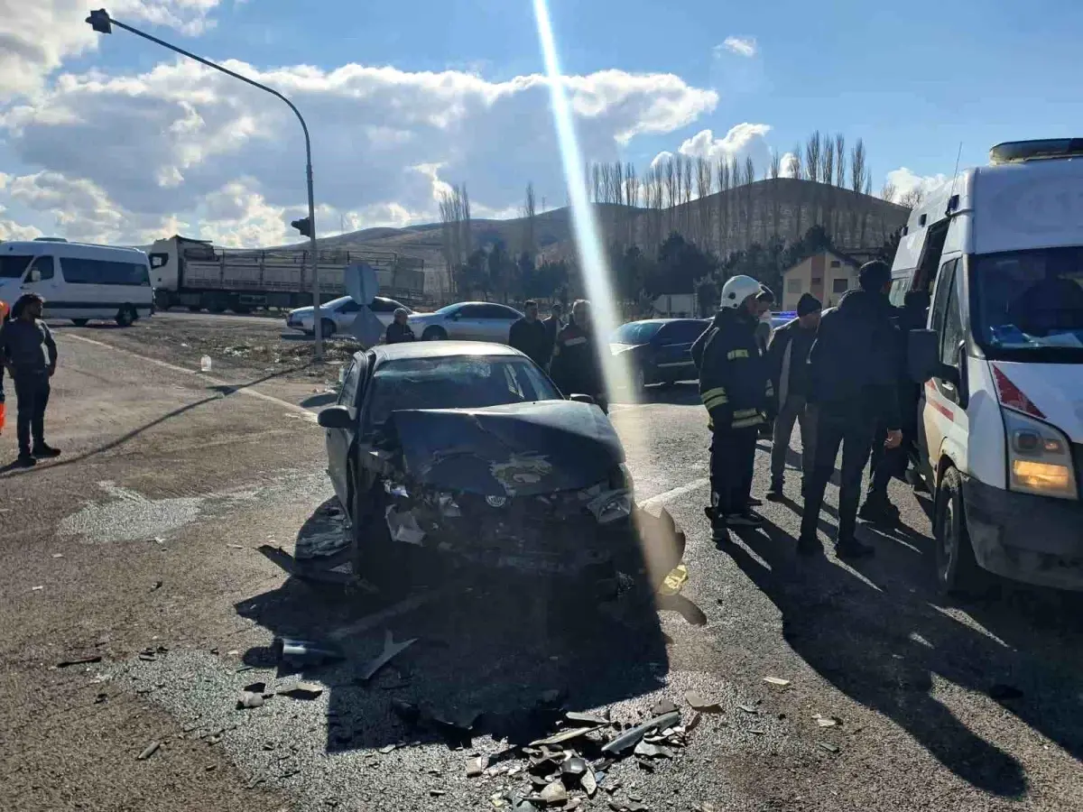 Yozgat\'ta meydana gelen kazada 5 kişi yaralandı