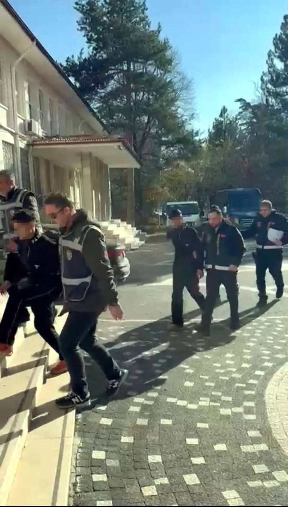 Akşehir\'de Motosiklet Hırsızları Yakalandı