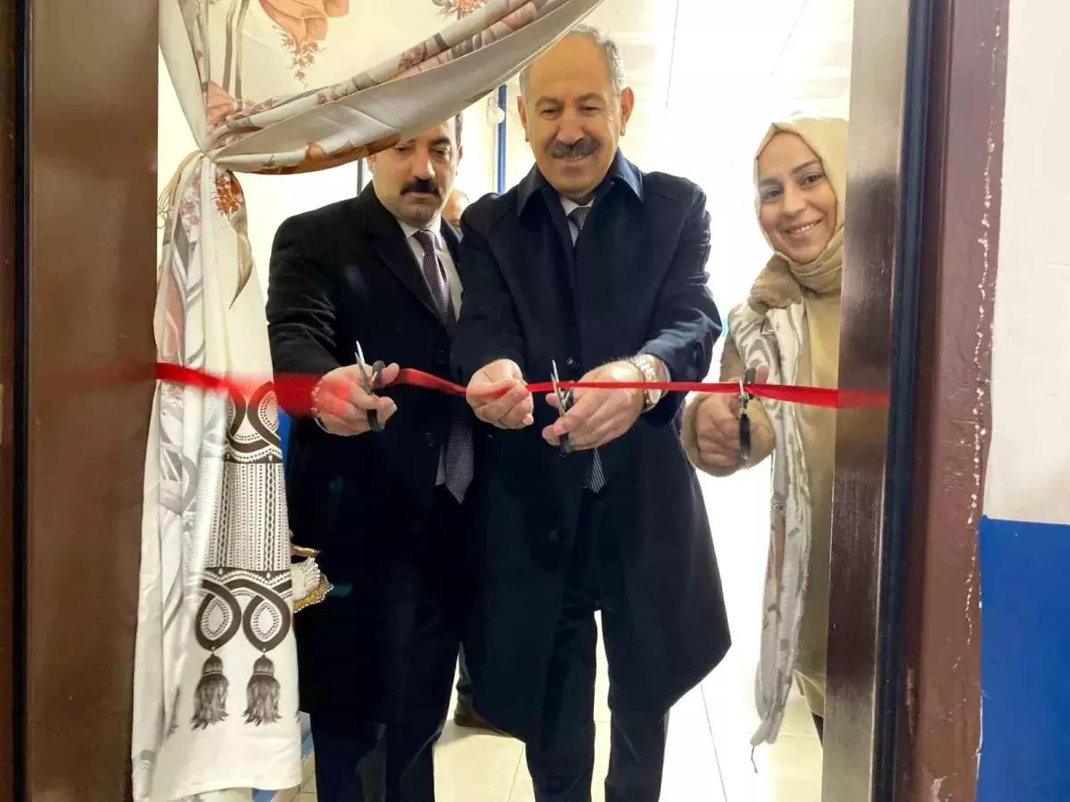 Arpçay\'da ilkokul öğrencilerinden Milli Kültür Sergisi