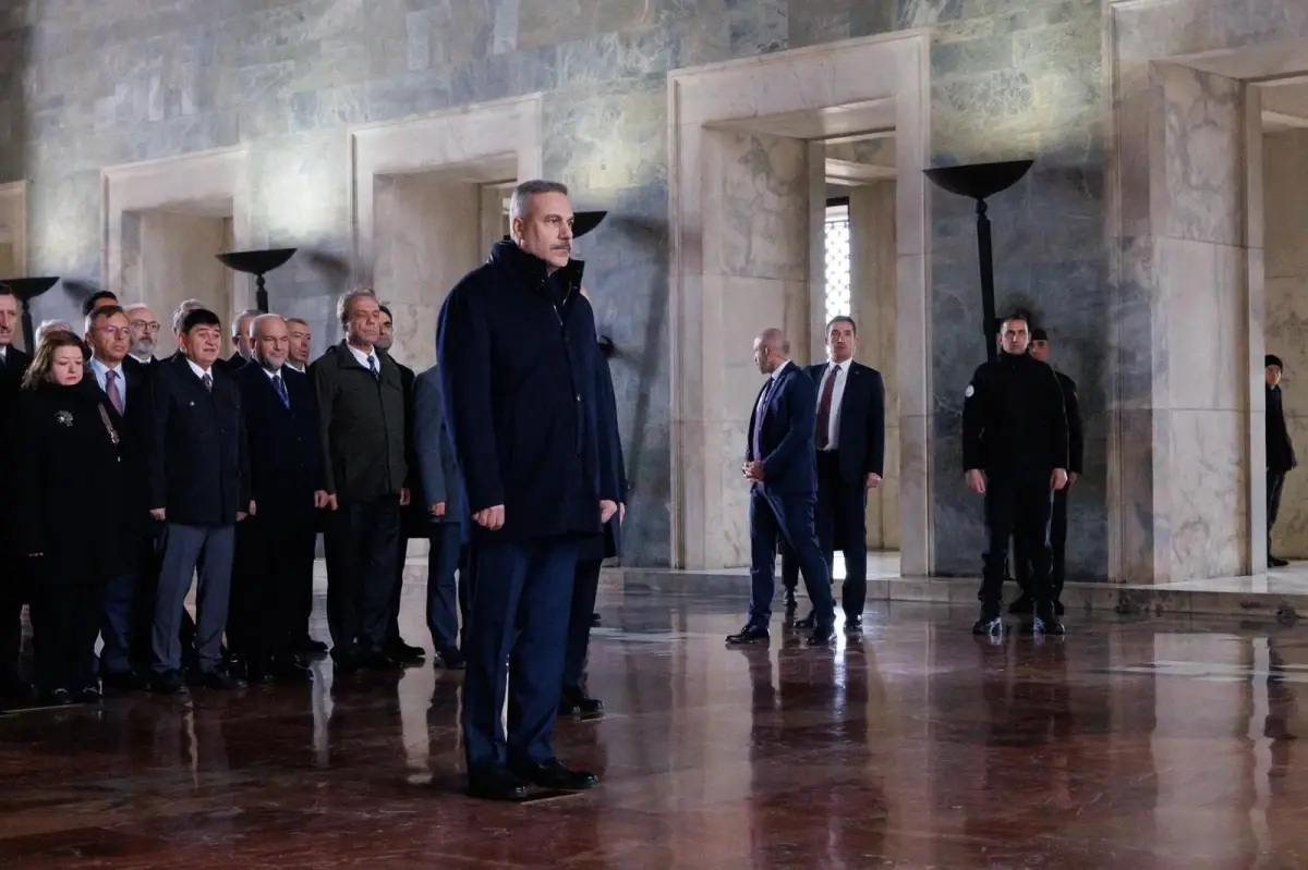 Bakan Fidan Anıtkabir\'i Ziyaret Etti