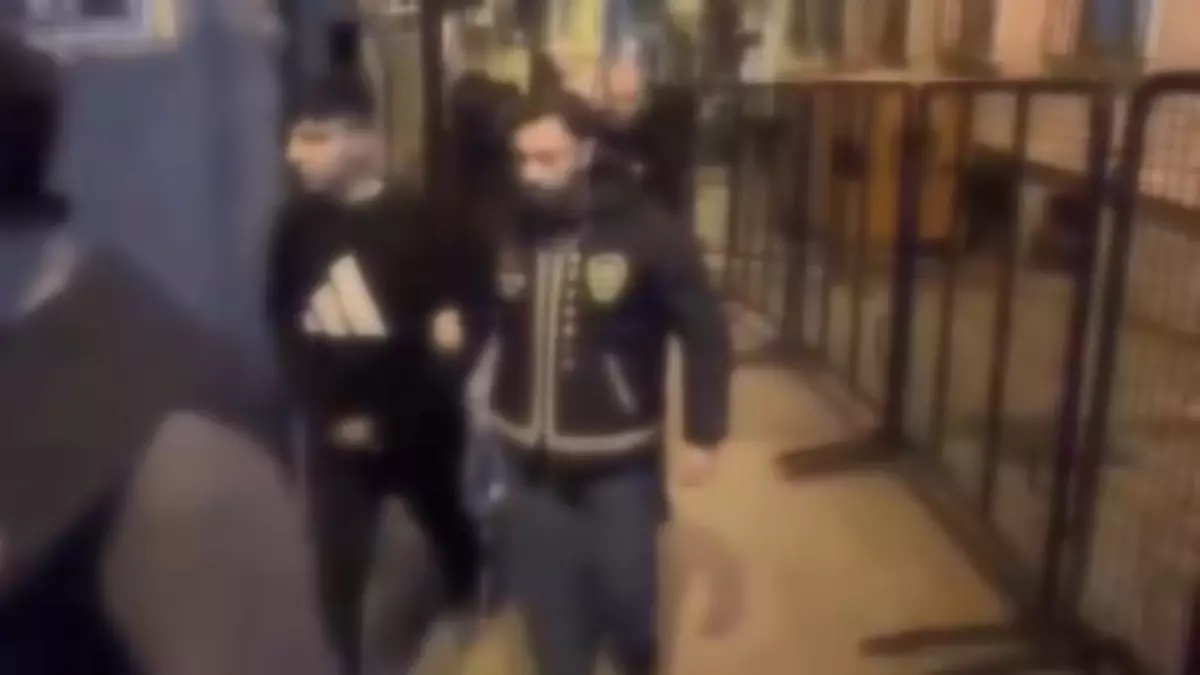 Beyoğlu\'nda Kapkaç Şüphelileri Yakalandı
