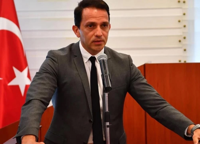 Birinci'den haber spikerlerine sert eleştiri: Sınırsız özgürlük hayvanlara mahsus bir durum Birinci'den haber spikerlerine sert eleştiri: Sınırsız özgürlük hayvanlara mahsus bir durum