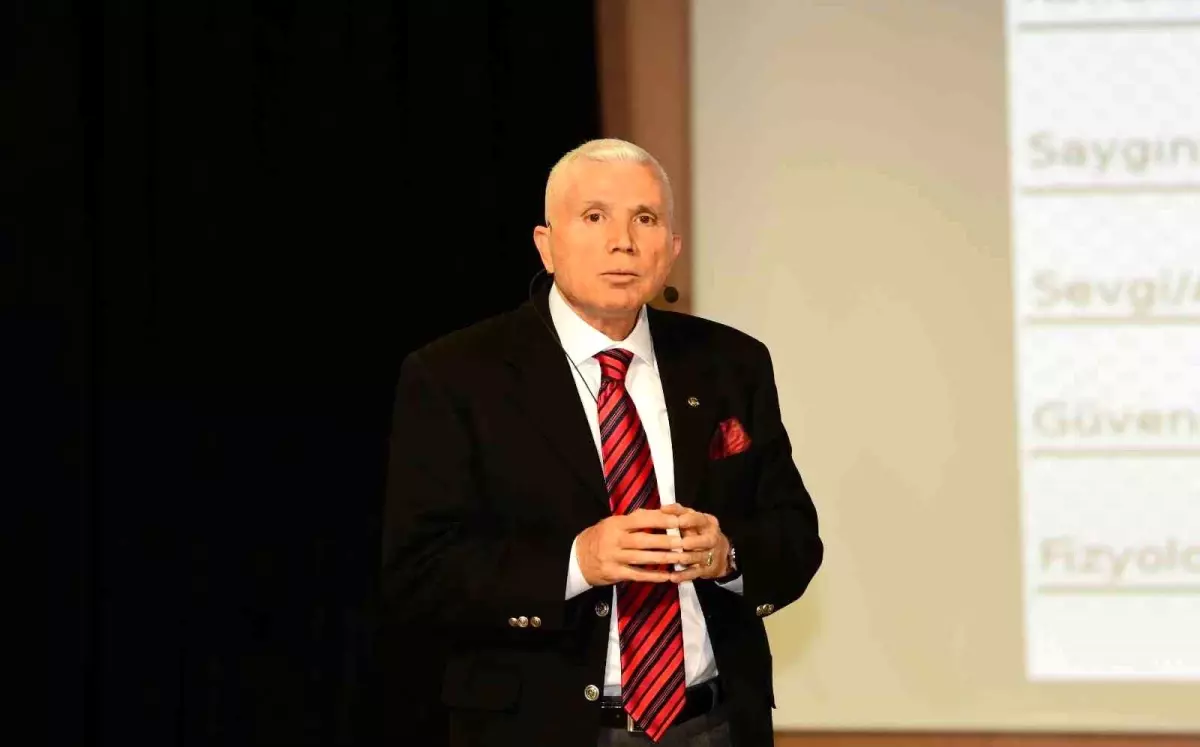 Van YYÜ\'de Fanatizm Konferansı