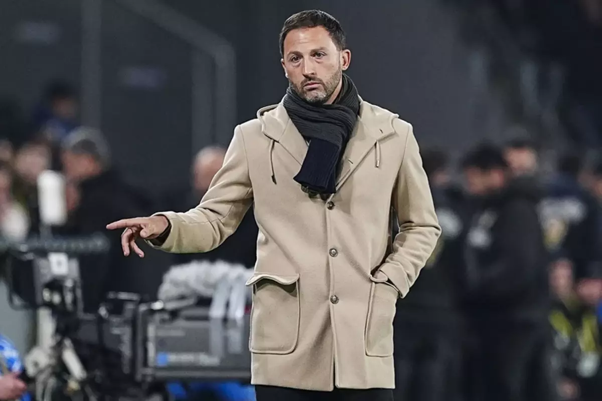 4-0 kazanılan maçta Fenerbahçe taraftarından Tedesco\'ya ilginç tepki