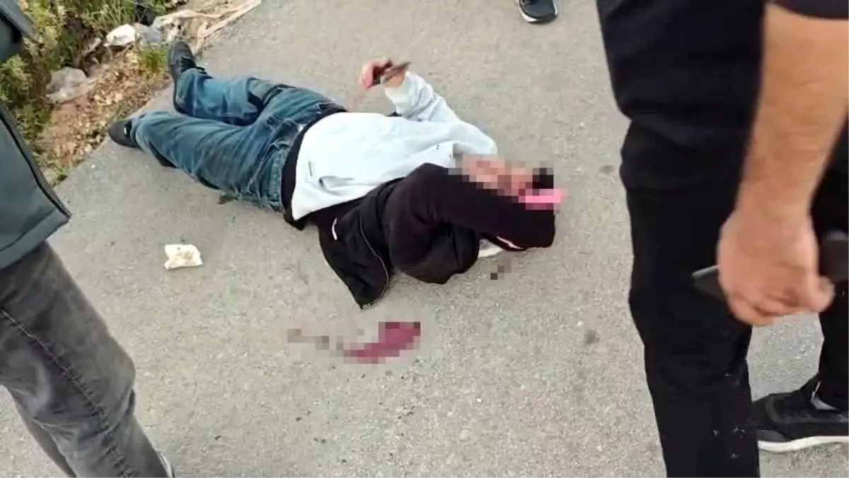 Antalya\'da Bıçaklı Kavga: 1 Yaralı