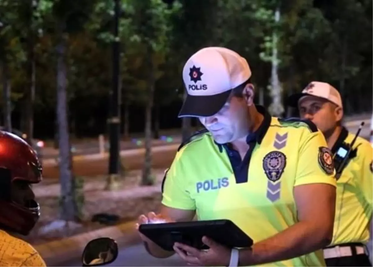 Isparta\'da Polis Denetimleri: Arananlar Yakalandı