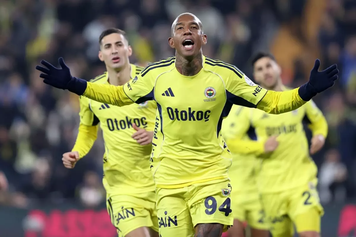 Kadıköy\'de resital! Fenerbahçe, Konyaspor\'u 9 dakikada mat etti