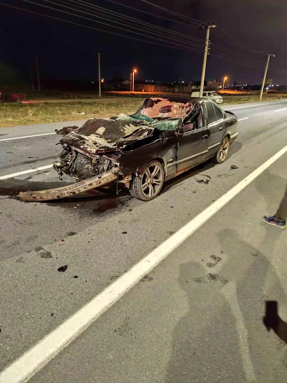 Afyonkarahisar\'da Trafik Kazası: Sürücü Ağır Yaralı