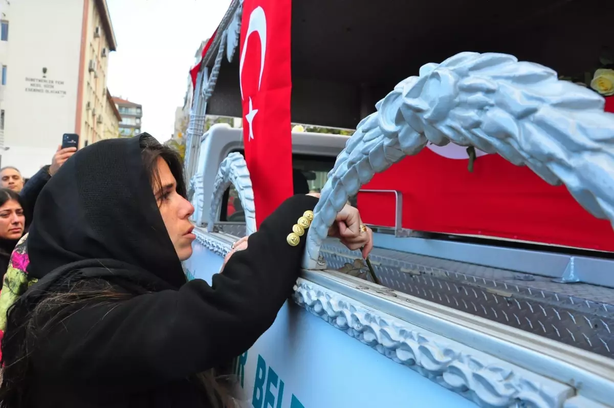 Gülşah Durbay İçin Cenaze Töreni
