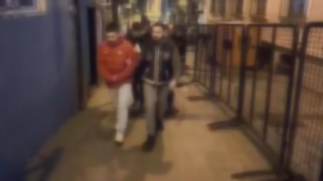 Sinyal tespit edilmesin diye telefonu alüminyum folyoya sardılar Sinyal tespit edilmesin diye telefonu alüminyum folyoya sardılar