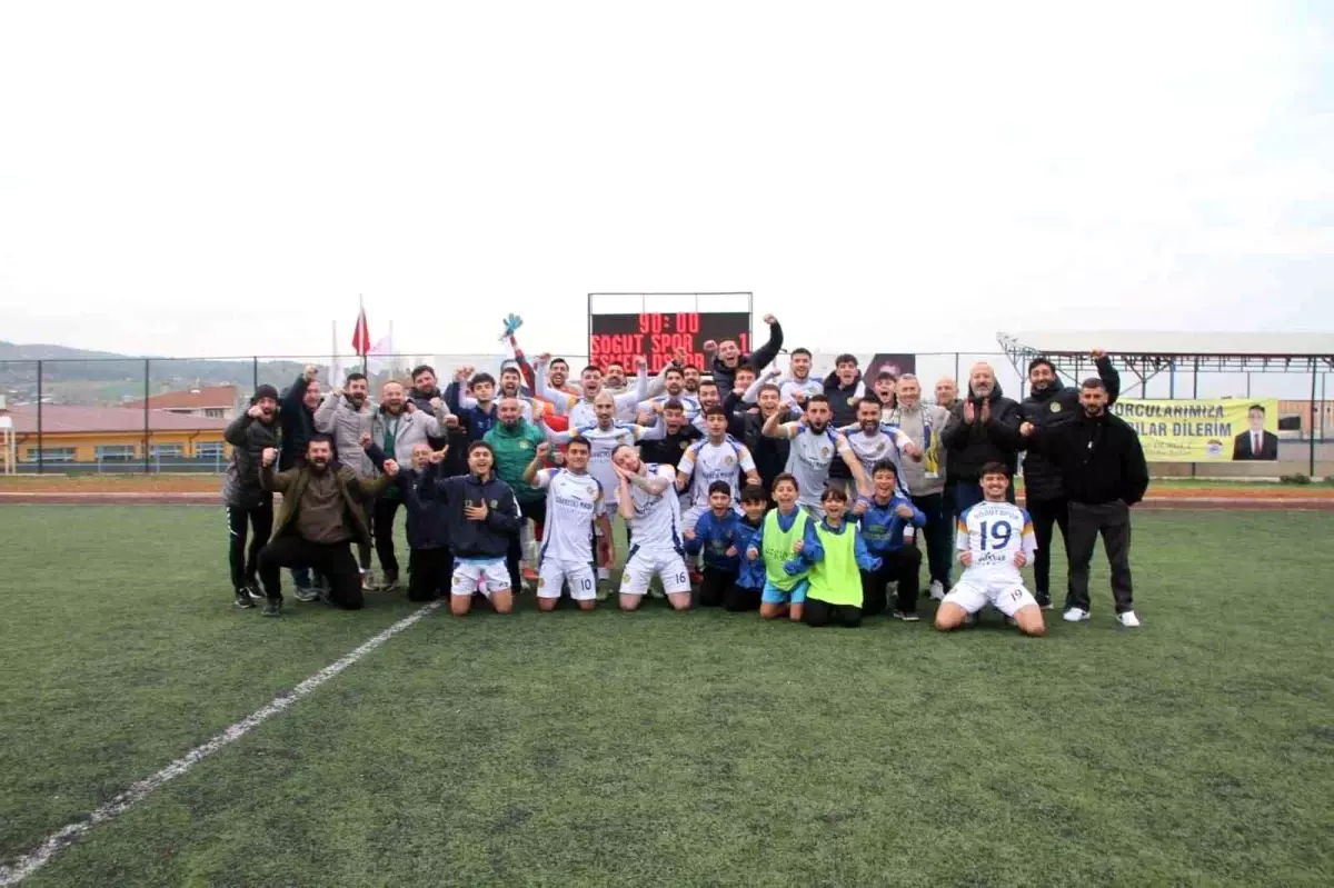 Söğütspor evinde lideri devirdi