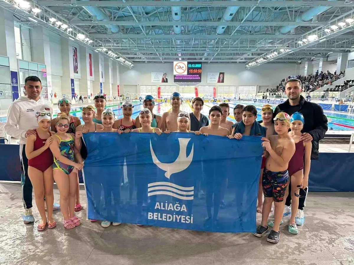Aliağalı yüzücüler zirveye kulaç attı