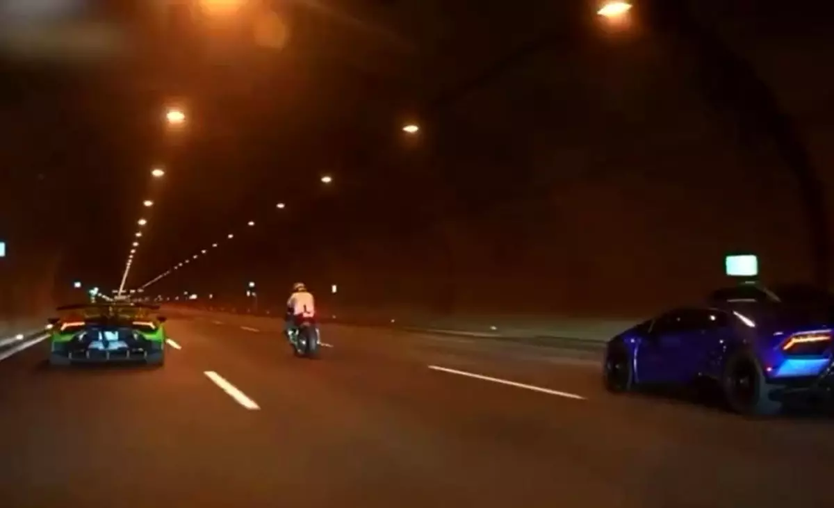 Arnavutköy\'de Yarış Yapan 4 Sürücüye Ceza