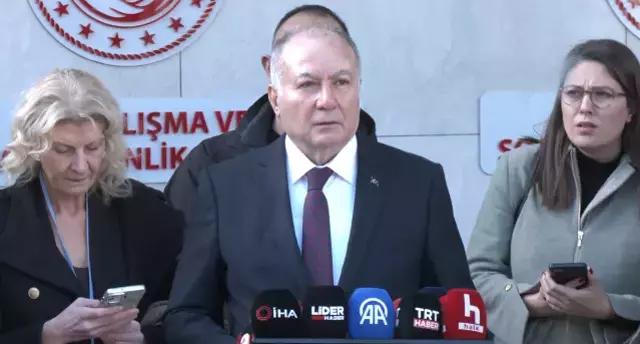 Bakan Işıkhan: Asgari ücret görüşmelerinde sendikalarla mutlaka istişarede bulunacağız Bakan Işıkhan: Asgari ücret görüşmelerinde sendikalarla mutlaka istişarede bulunacağız