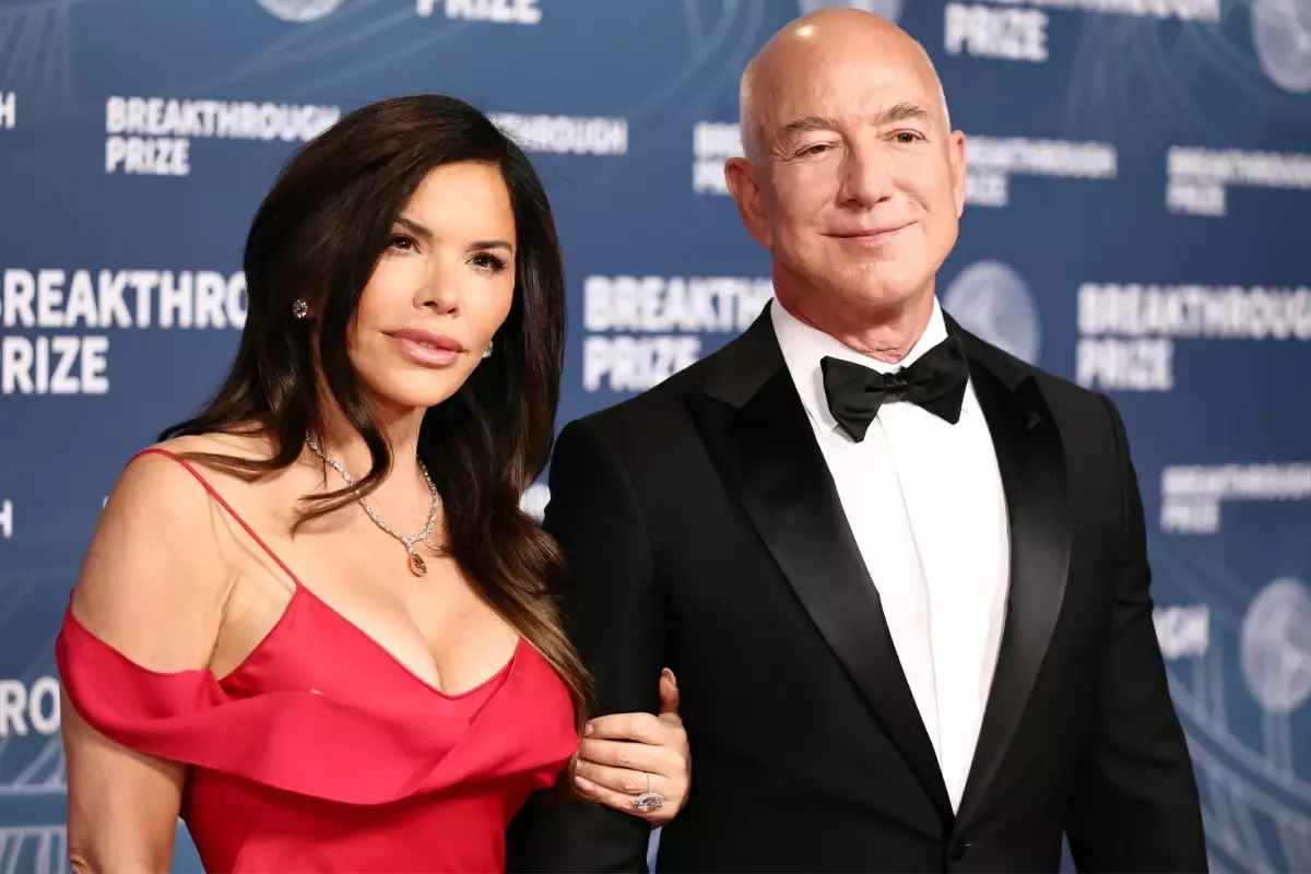 Bomba iddia: MASAK, Jeff Bezos\'un pasaportunu istedi