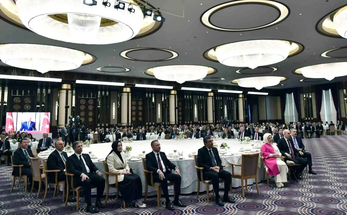 Cumhurbaşkanı Erdoğan: "Karadeniz\'de sivil gemiler hedef alınmamalı, ikazlarımızı ilettik"