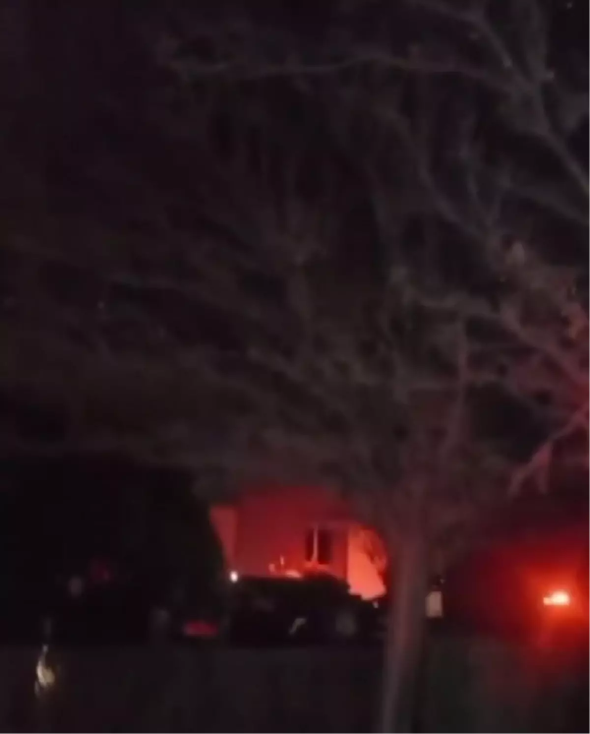 Elazığ\'da Fabrikada Yangın: 16 Yaralı