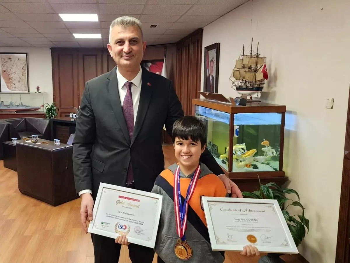 İlkokul öğrencisi, matematik olimpiyatlarında 3 altın madalya kazandı