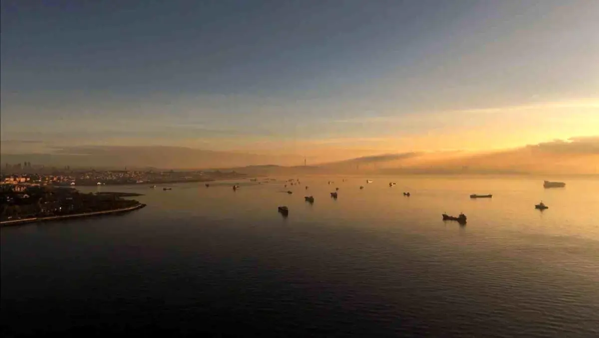 İstanbul\'a çöken pus ve hava kirliliği dron ile görüntülendi