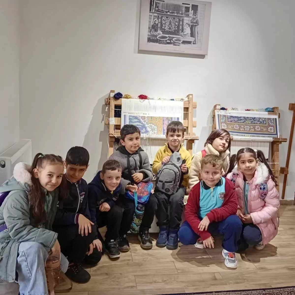 Körfez\'de ilkokul öğrencileri Hereke halısının yapım aşamalarını inceledi