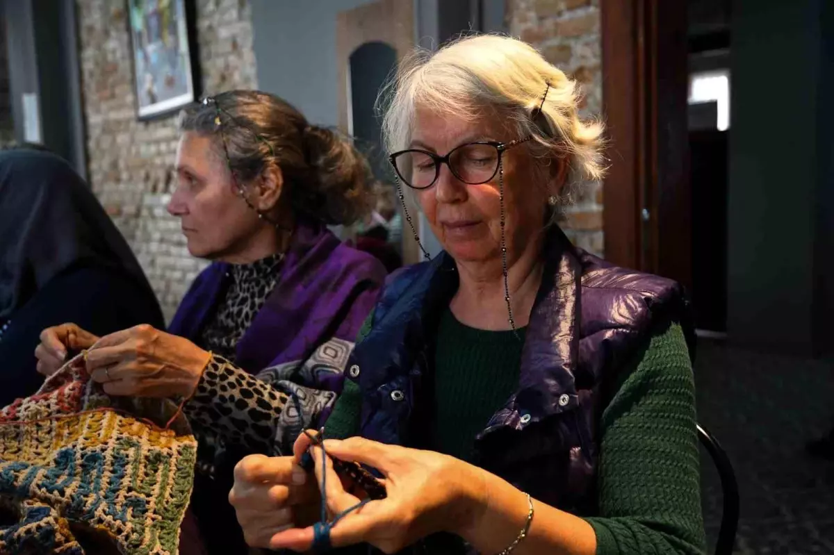 Muratpaşa Çifte Kuyular Yaşlı Evi\'nden minikleri ısıtan proje