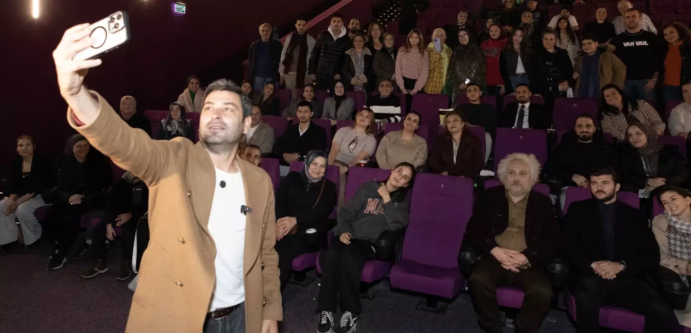 Yüksel Aksu ve Ozan Akbaba\'dan Sinemaseverlere Sürpriz