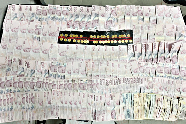 Sakarya'da dilencinin üzerinden 320 bin lira değerinde altın çıktı