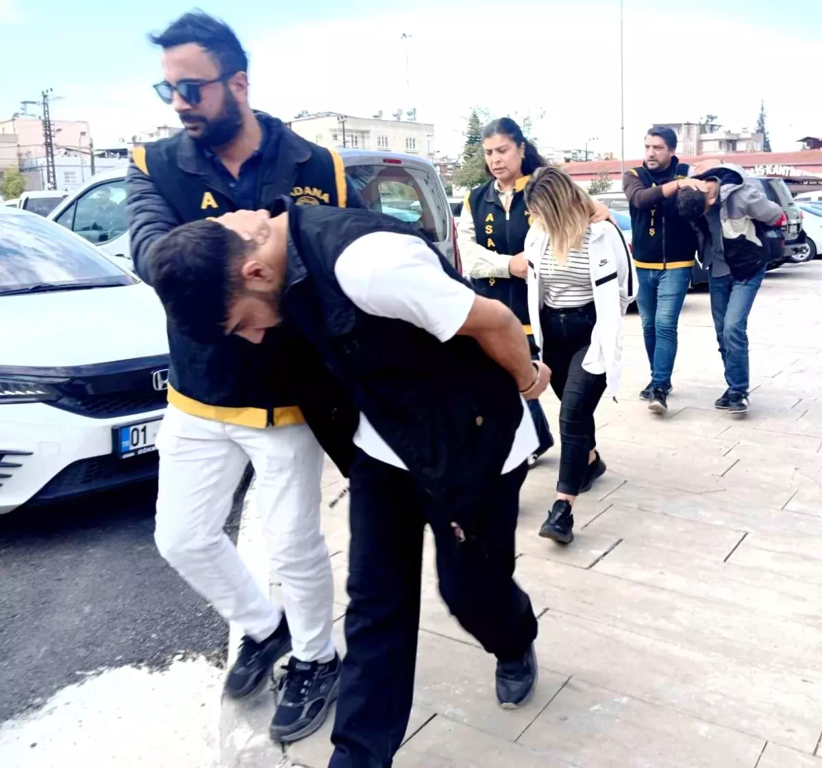 Sevgilisinin eski erkek arkadaşını öldürdü, bu kaçış karakolda bitti