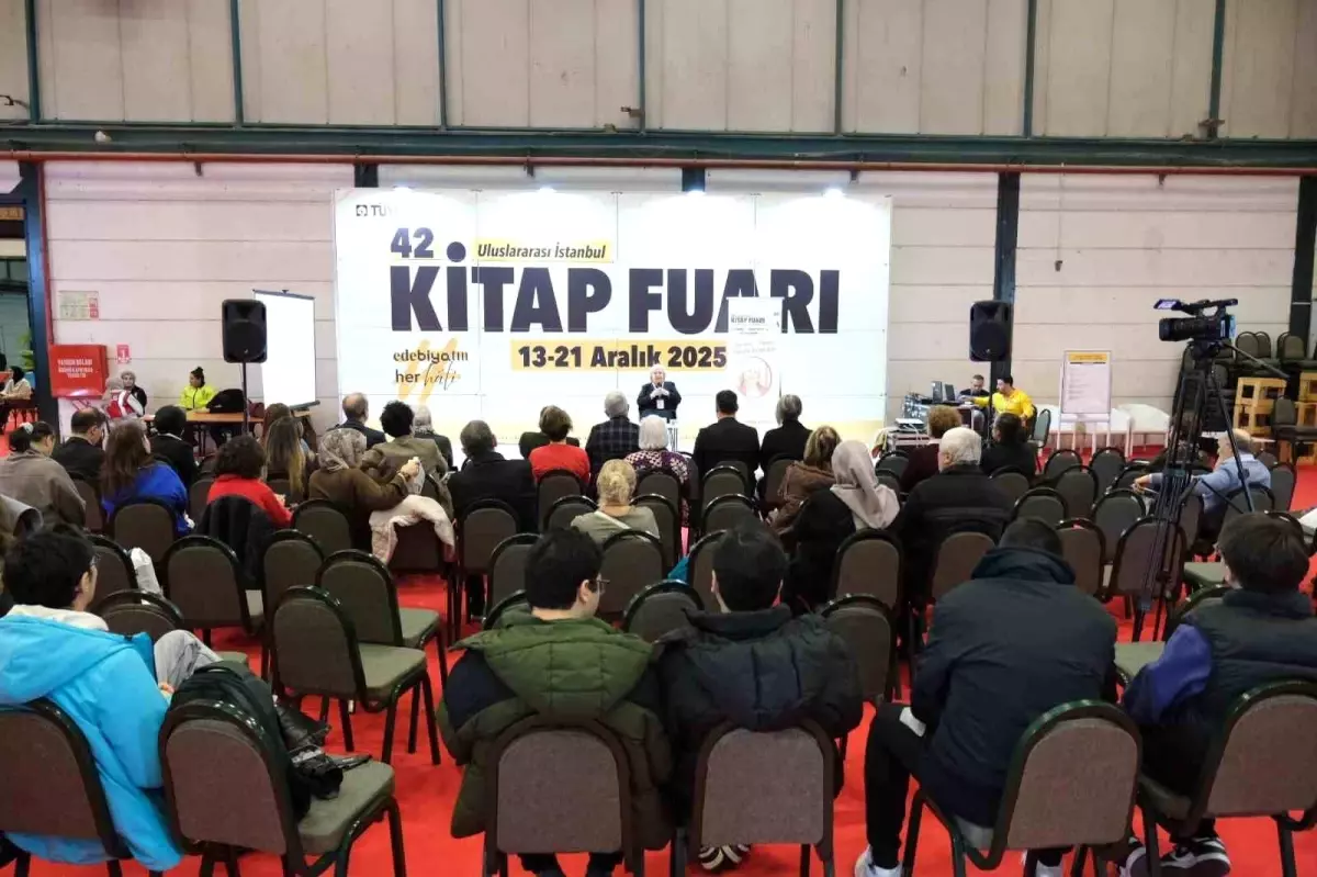 TÜYAP Kitap Fuarı\'nda "Yazar Buluşmaları" yoğun ilgi görüyor