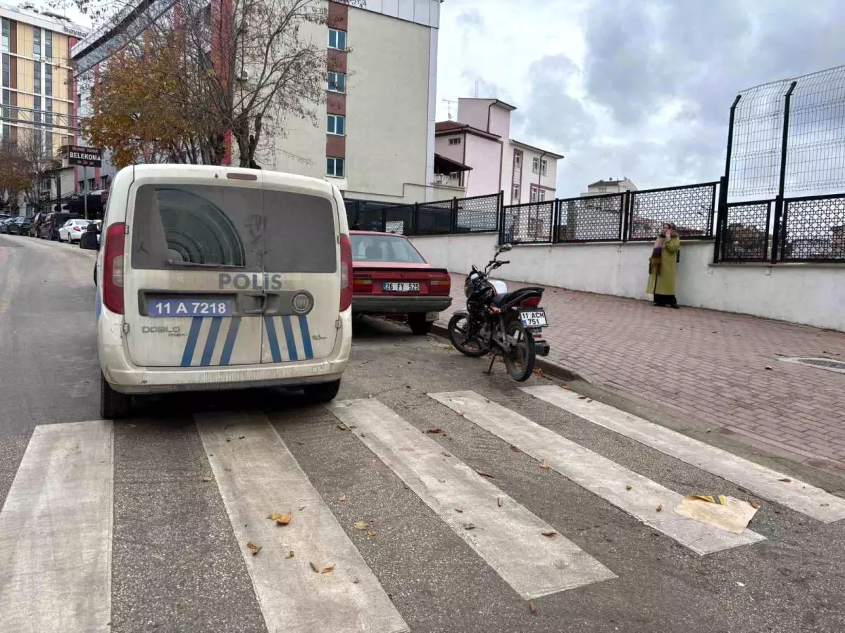 Bilecik'te Kaza: Motosiklet ve Araç Çarpıştı