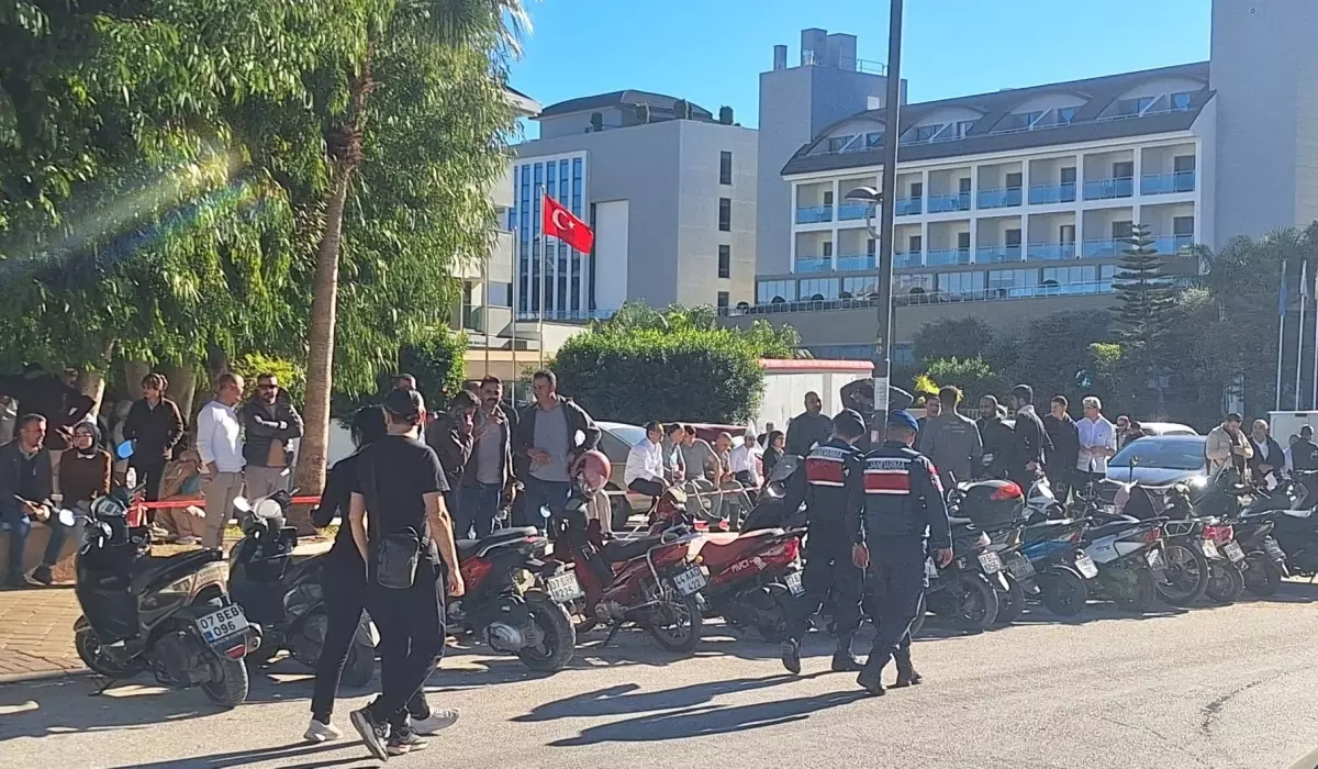 Manavgat\'ta otel yangını