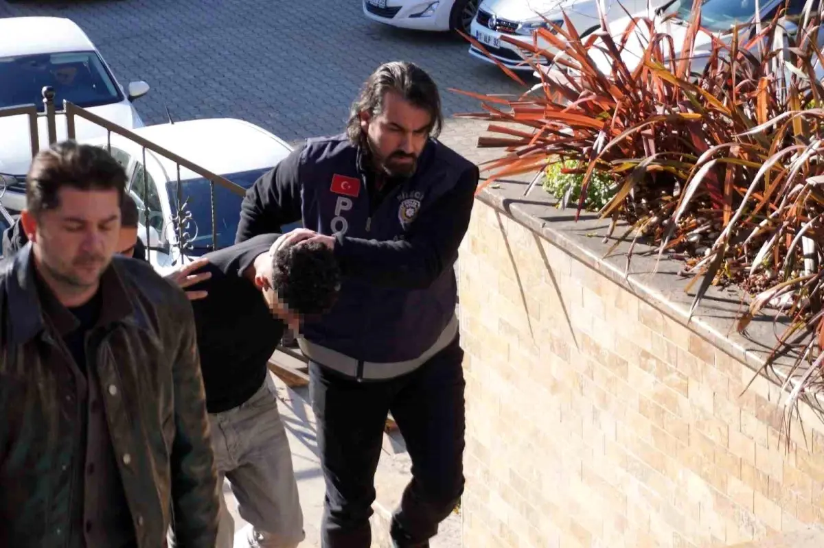 Arkadaşını bıçaklayarak öldüren şahıs tutuklandı
