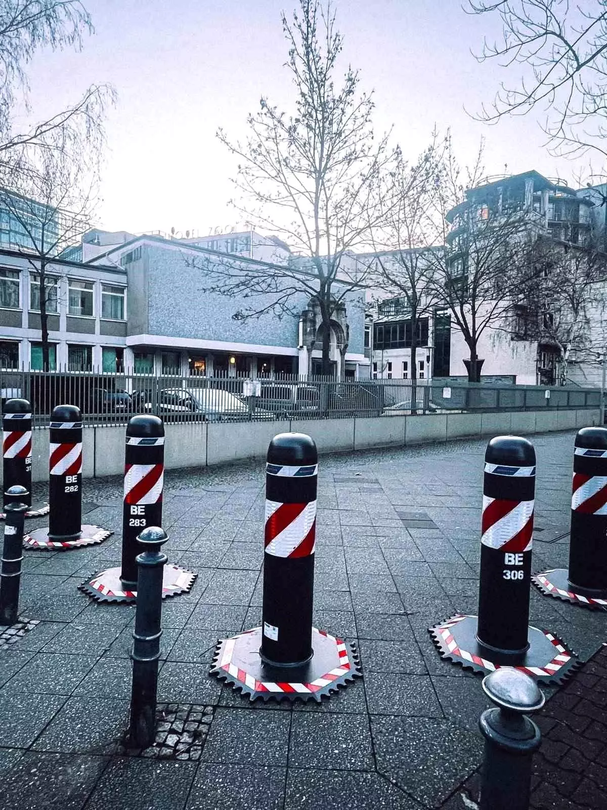 Berlin\'de Yahudi Kurumlarına Güvenlik Önlemleri Artırıldı