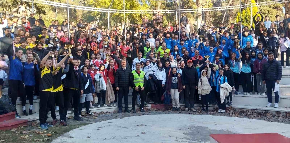 Aydın\'da okul sporları oryantiring il birinciliği yarışmaları tamamlandı