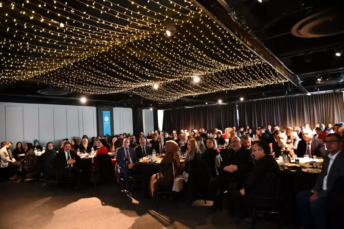 Başiskele\'de eğitim camiası "Gönül Bağı" buluşmasında bir araya geldi