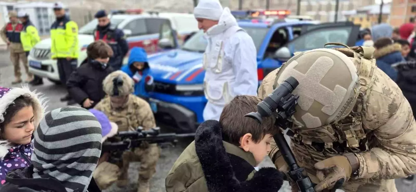 Jandarma\'dan Yerli Teknoloji Tanıtımı