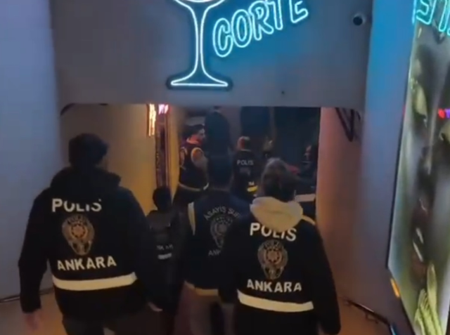 Dev fuhuş operasyonunda çarpıcı ayrıntı! Kadınları SGK'lı çalışan gibi göstermişler Dev fuhuş operasyonunda çarpıcı ayrıntı! Kadınları SGK'lı çalışan gibi göstermişler