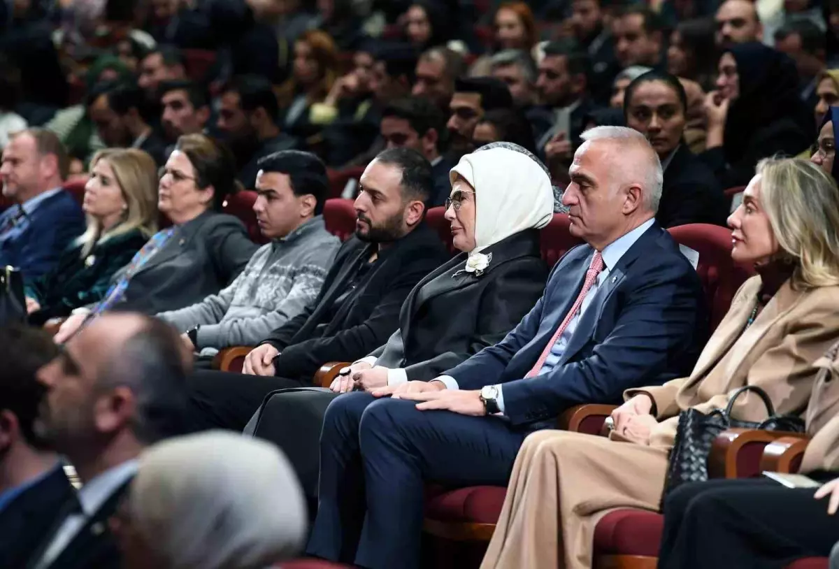Emine Erdoğan, "Hind Rajab\'ın Sesi" filmini izledi