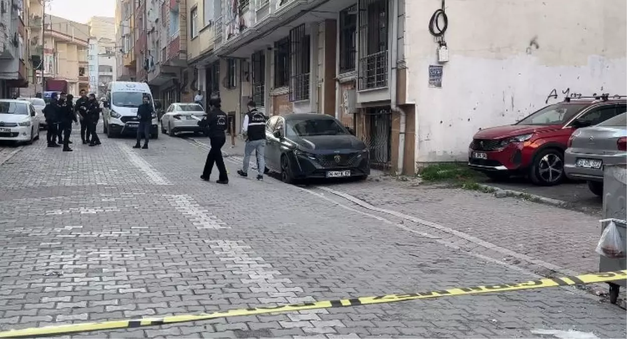 Esenyurt\'ta Silahlı Saldırı: 3 Yaralı