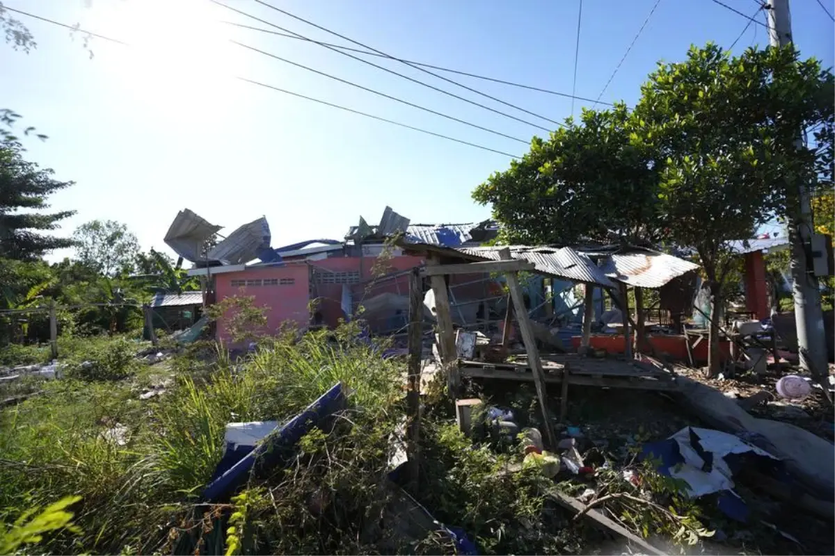 Kamboçya\'da Tayland Saldırıları: 17 Ölü