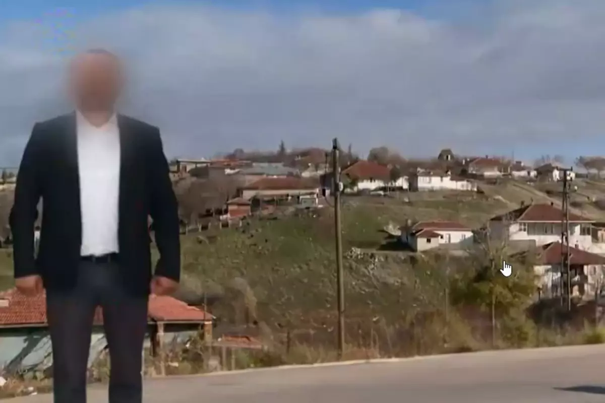 Mahalle muhtarı torbacı çıktı