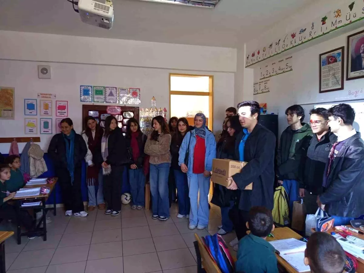 Kütüphane Projesi ile Kitap Bağışı