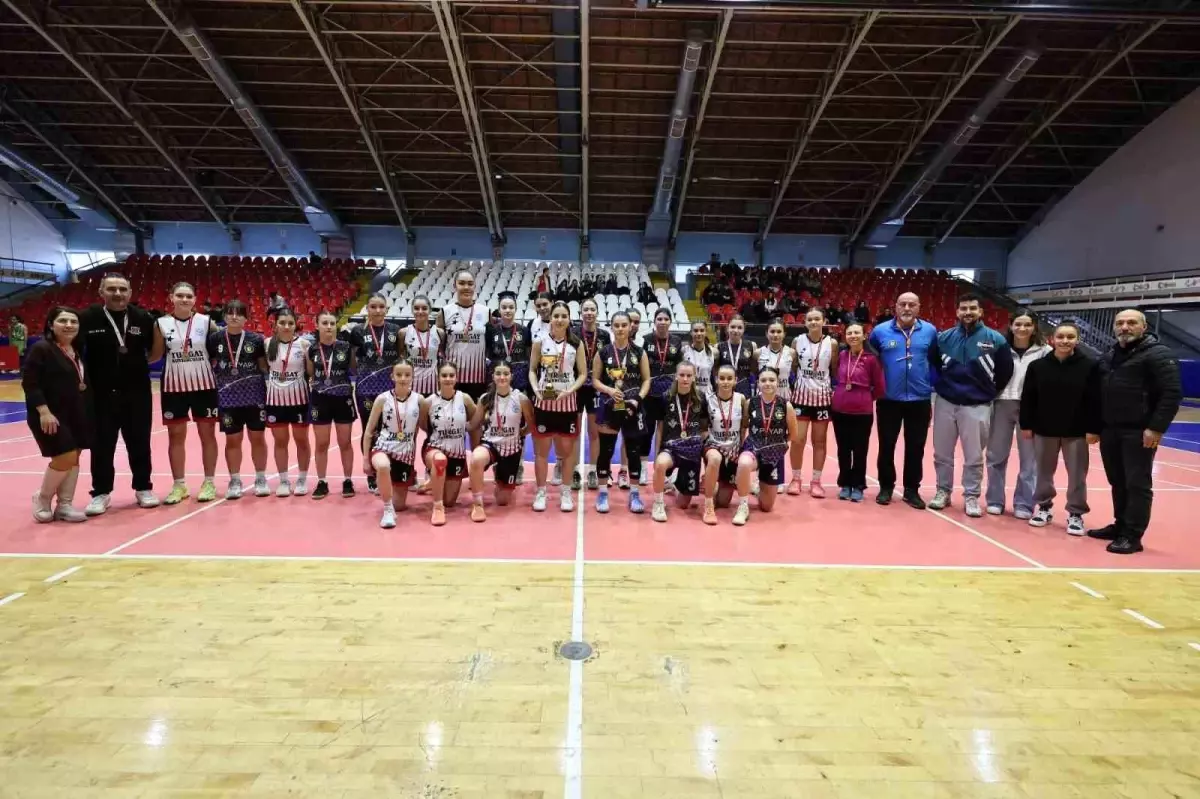 Manisa Okul Sporları Basketbol Şampiyonaları Tamamlandı