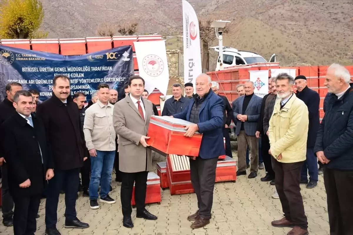 Sason\'da Arı Kovanı Desteği