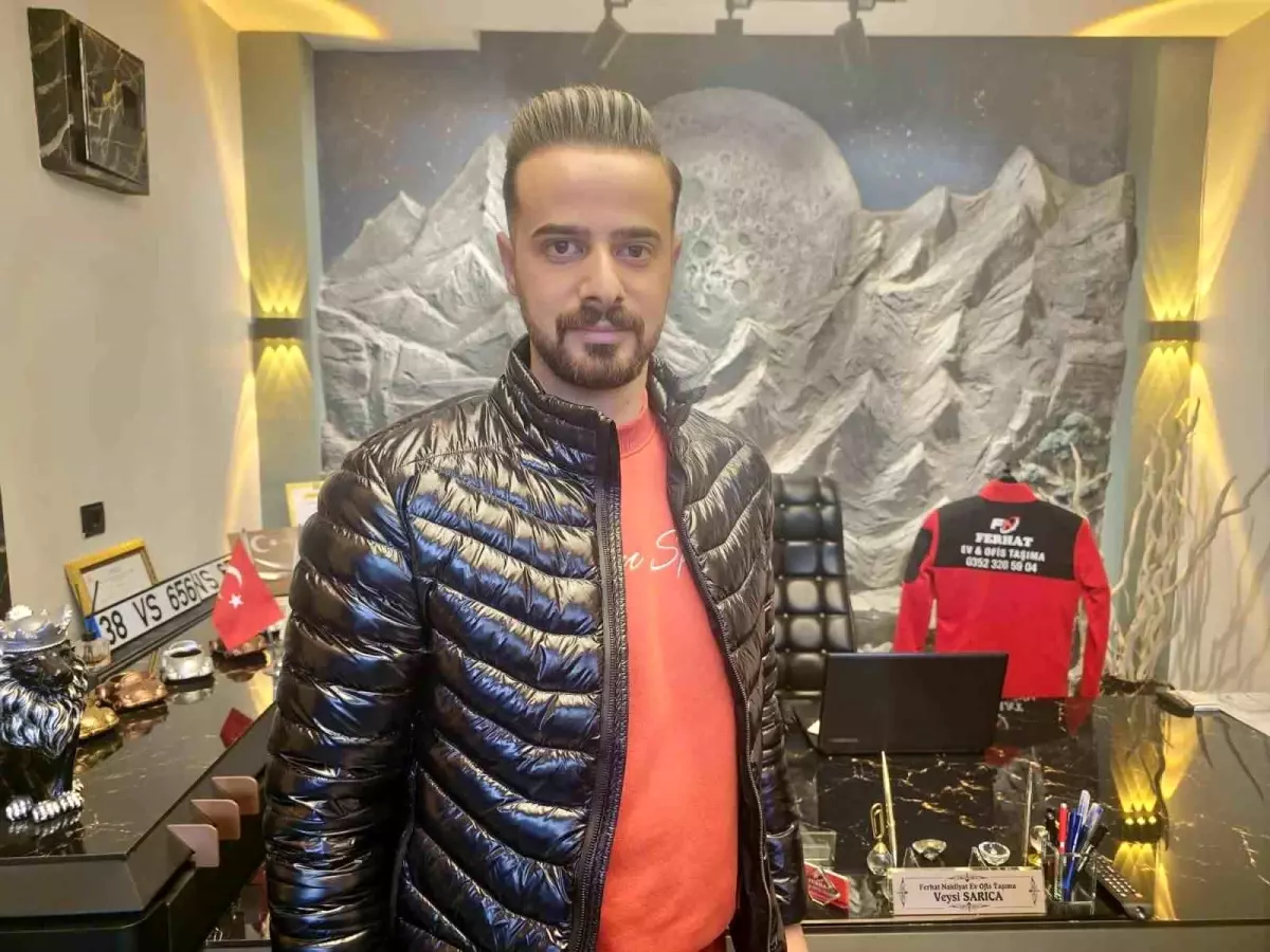 Kayseri\'de Bebeği Heimlich ile Kurtardı