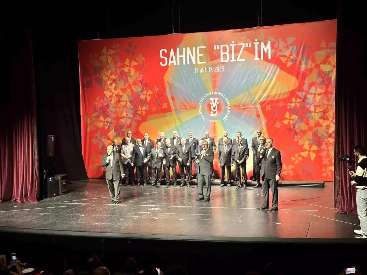 Voleybolun Unutulmazları Derneği\'nden anlamlı gece