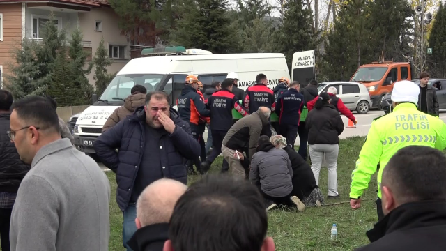 Araç direğe ok gibi saplandı! Genç avukat duruşma yolunda feci şekilde can verdi Araç direğe ok gibi saplandı! Genç avukat duruşma yolunda feci şekilde can verdi