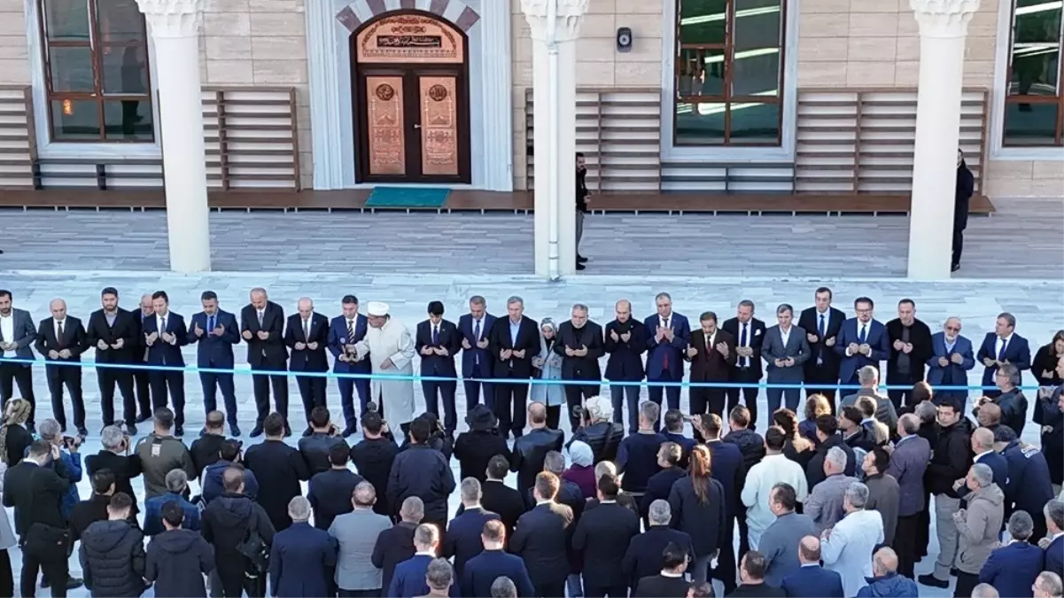 Bakan Şimşek: Terörsüz Türkiye'de GAP ve DAP bölgeleri uçuşa geçecek