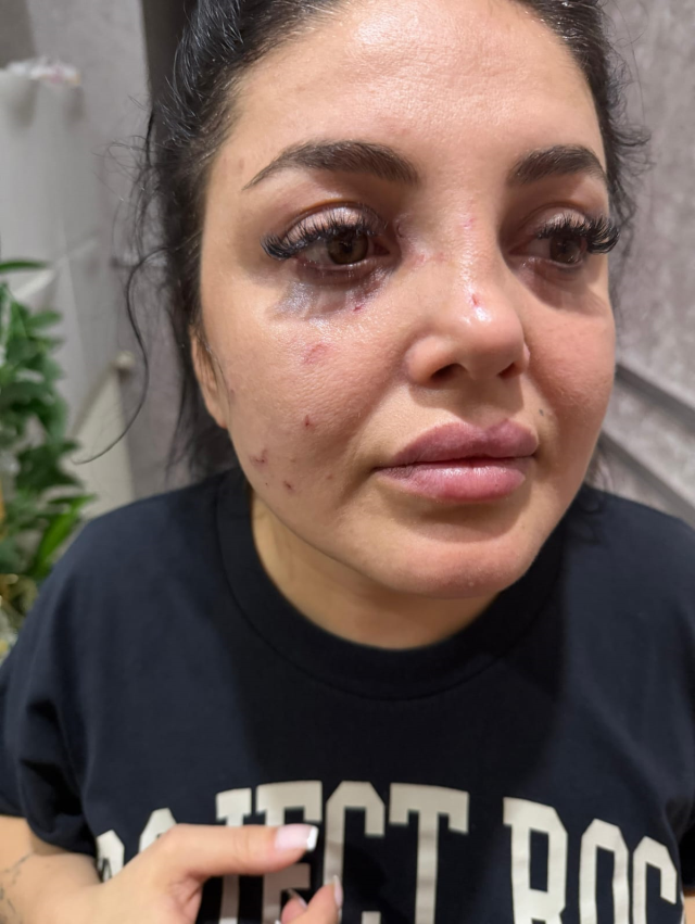 Beykoz'da dehşet anları! Ofisi basan grup eski patronlarını sokak ortasında darp etti Beykoz'da dehşet anları! Ofisi basan grup eski patronlarını sokak ortasında darp etti