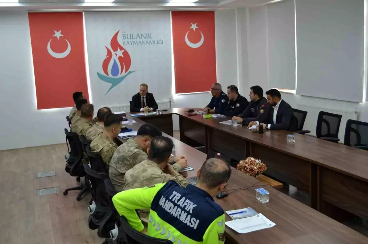 Bulanık\'ta Güvenlik ve Asayiş Toplantısı